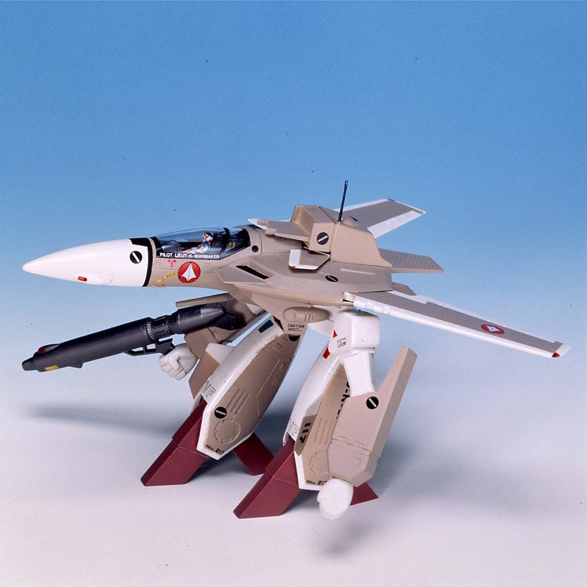 Imai Super Valkyrie 1/72 Macross Plastic Model Kit Figure VF-1S - WISE GUYS HOBBIES LLC
