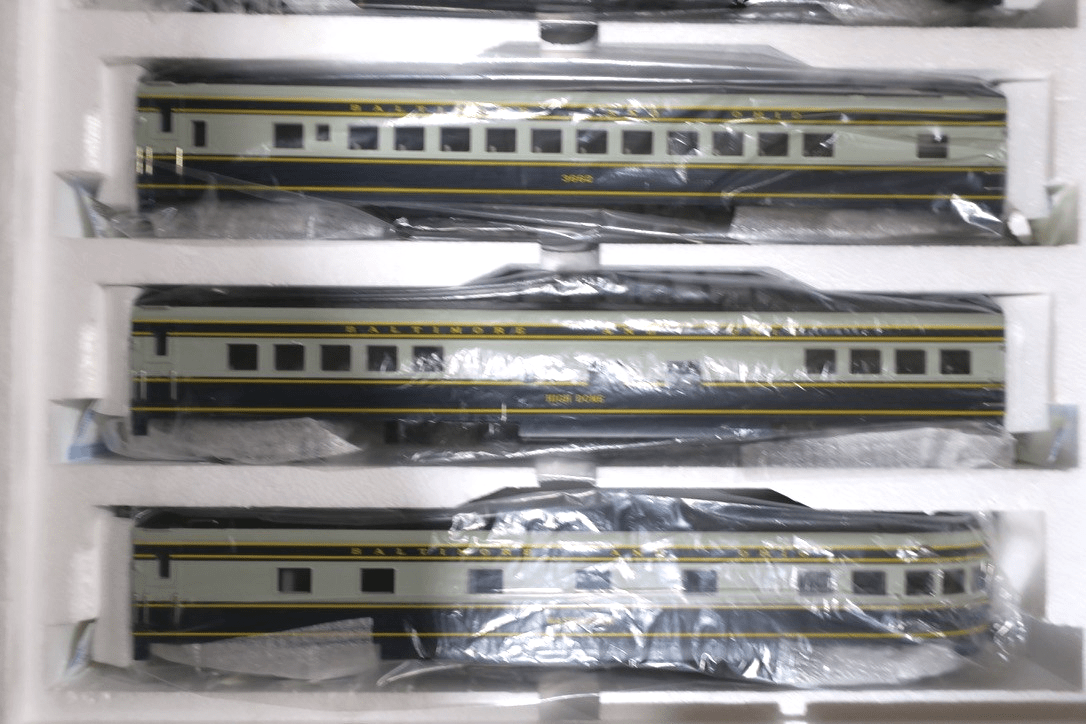 MTH 20-6565 O Baltimore & Ohio 70' Streamlined Passenger Car Set (Set of 5) - WISE GUYS HOBBIES LLC