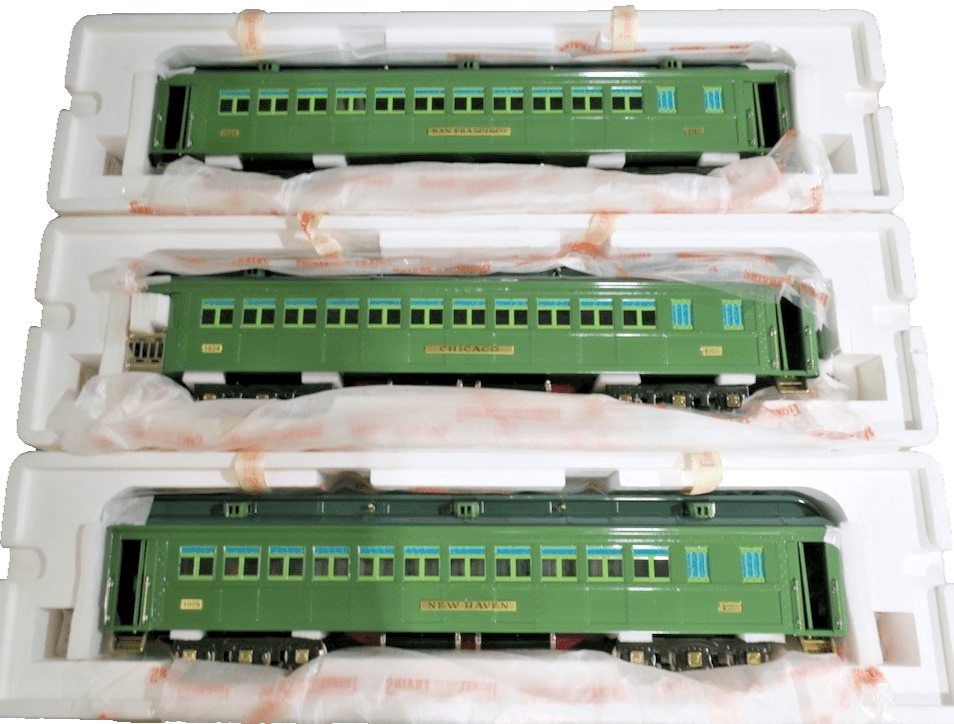 Lionel Corporation 11-40017 Two Tone Green 3-Car Std Gauge Show Room Set - WISE GUYS HOBBIES LLC