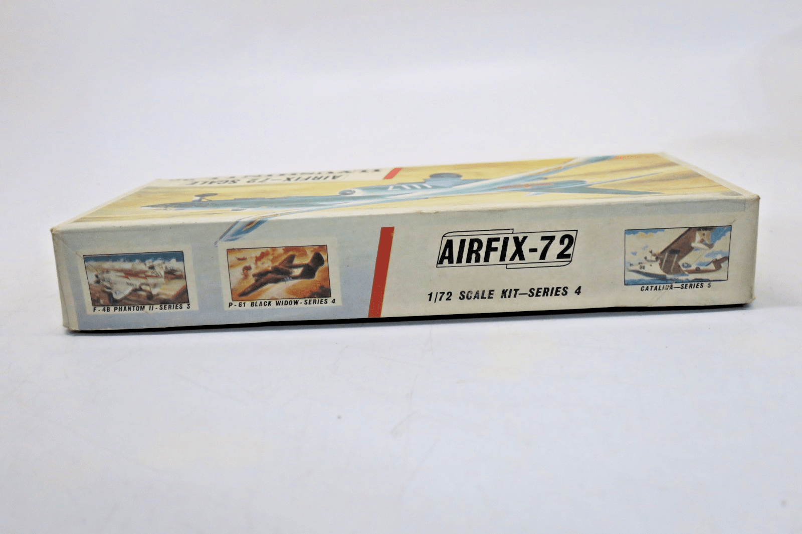 Airfix 1/72 Ilyushin I.L. 28 Model Kit 490 - WISE GUYS HOBBIES LLC