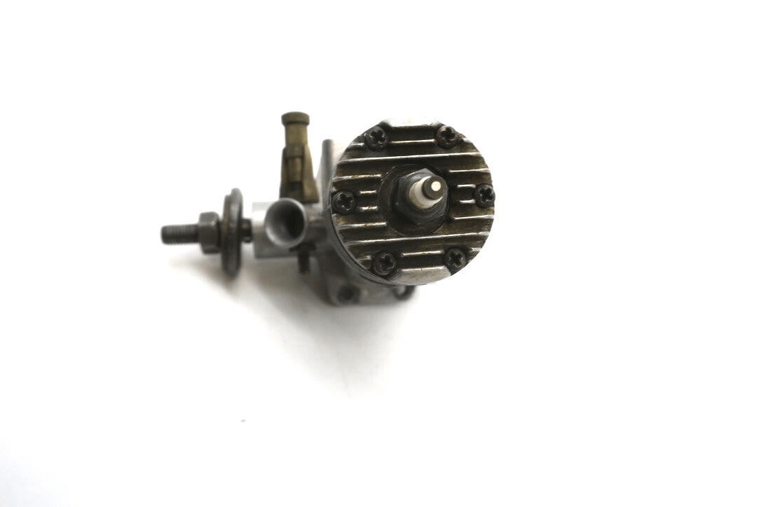 VTG FOX 29 MODEL AIRPLANE ENGINE (c.1950s)+ CHAMPION VG-1 GLOW PLUG - WISE GUYS HOBBIES LLC
