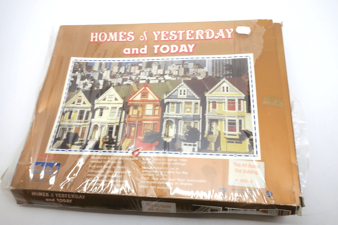 Homes Of Yesterday And Today 1:48 Gingerbread Steiner House 300-3 Model - WISE GUYS HOBBIES LLC