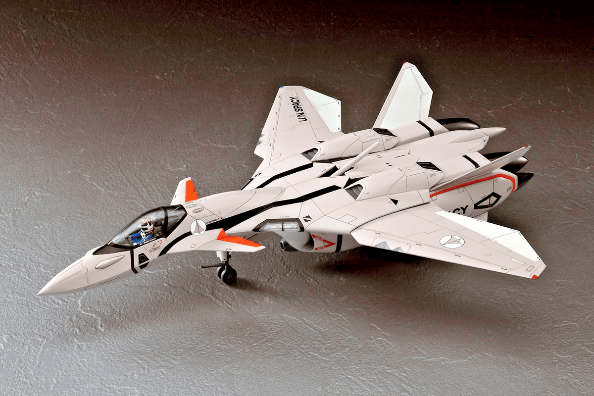 Hasegawa Macross Plus 1/72 VF - 11B Thunderbolt Model Kit - WISE GUYS HOBBIES LLC