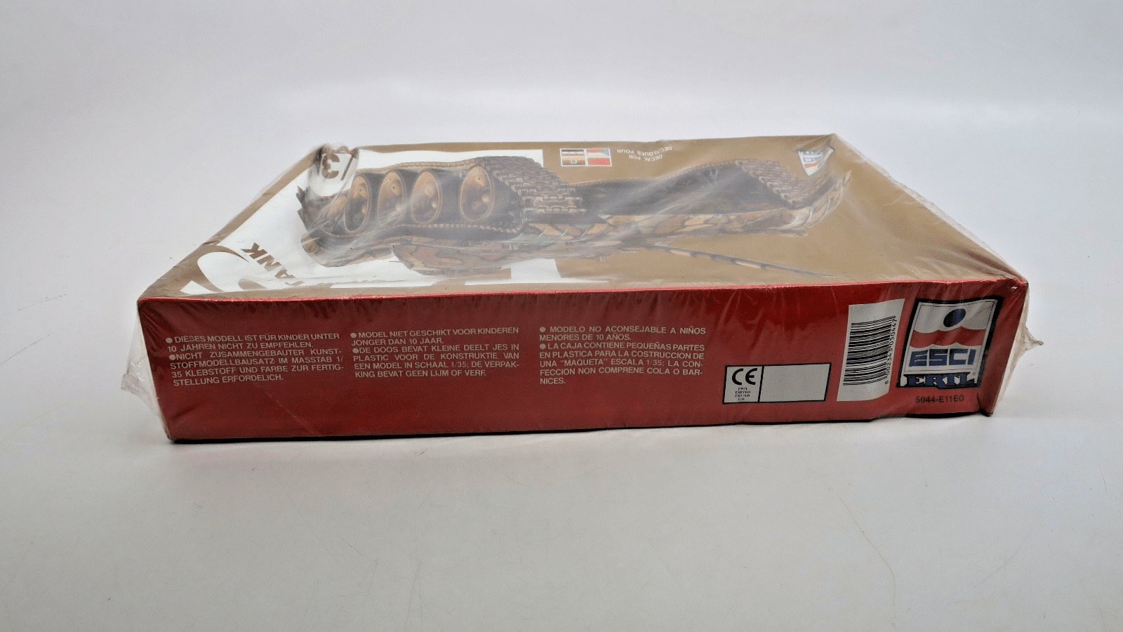 ESCI 1/35 T - 55 Medium Tank Model Kit 5044 - WISE GUYS HOBBIES LLC