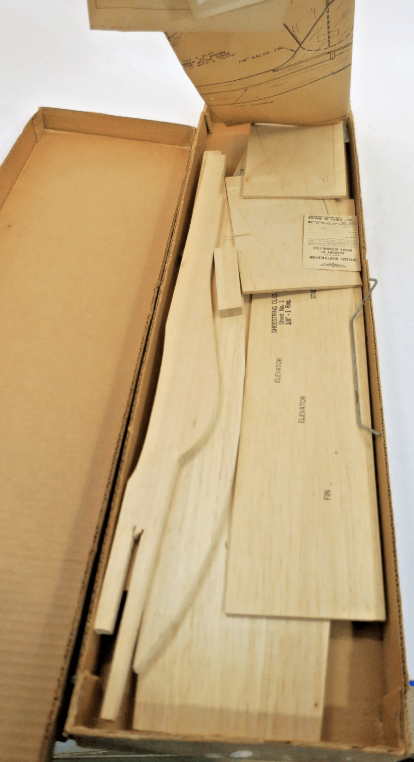 Vintage Sig Manufacturing U/C Profile Scale Goodyear Racer Shoestring Kit CL - 13 - WISE GUYS HOBBIES LLC