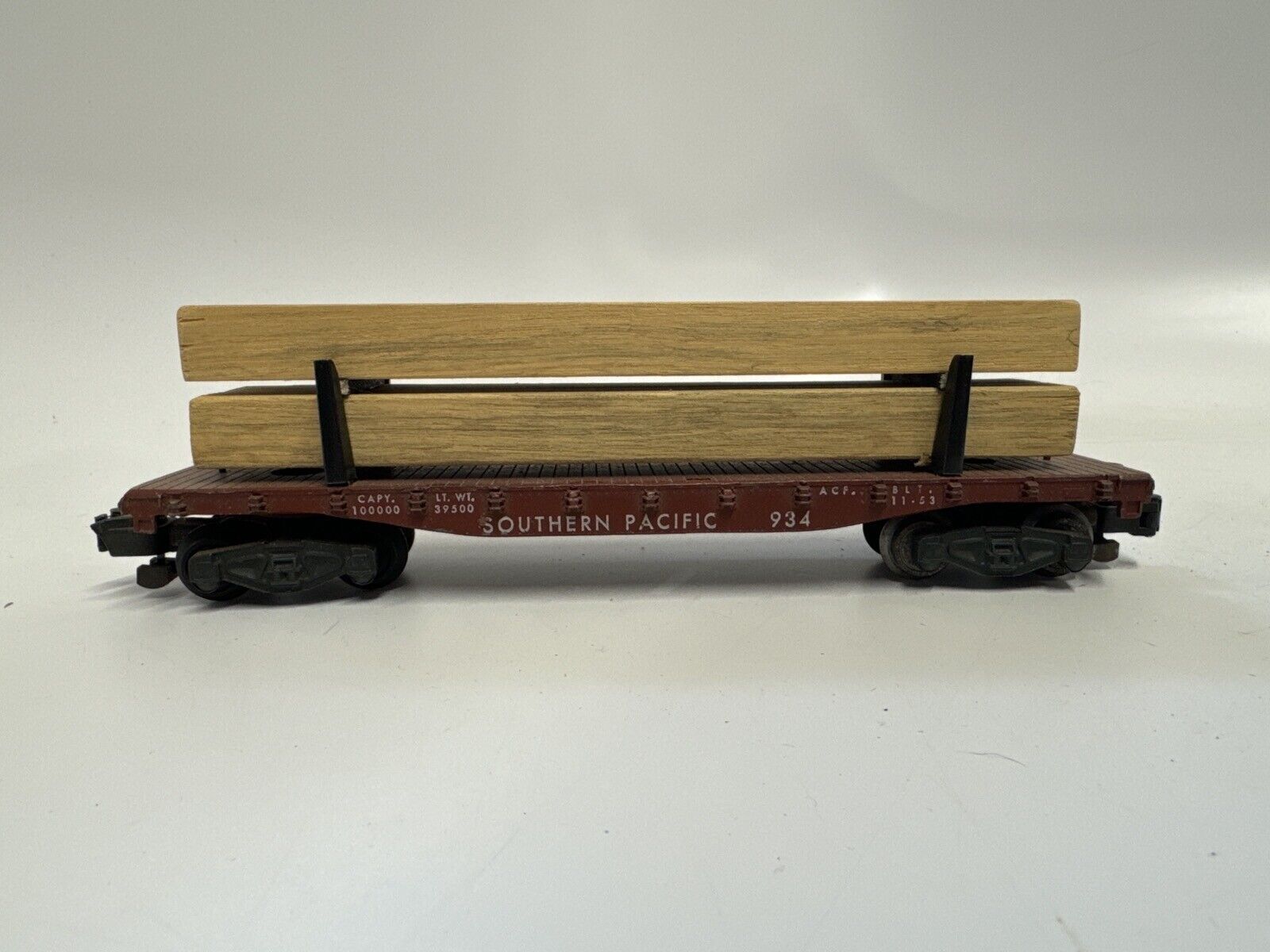 AMERICAN FLYER 924 STAKE BED FLATCAR WITH LOAD SOUTHERN PACIFIC - WISE GUYS HOBBIES LLC