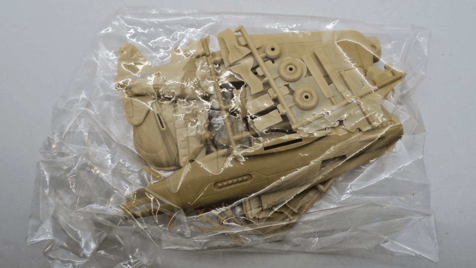 Lindberg 1/72 Dornier Do - 335 Model Kit 471 - WISE GUYS HOBBIES LLC