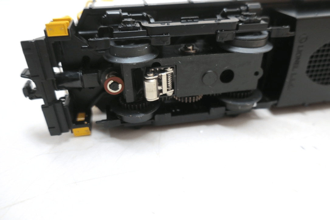 Lionel 6 - 18598 O Gauge New York Central RS - 11 Diesel Locomotive w/TMCC 8010 - WISE GUYS HOBBIES LLC