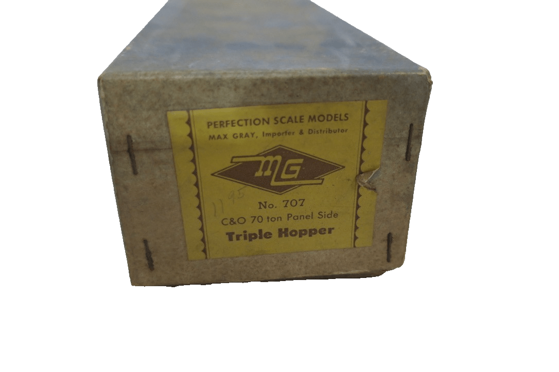O - SCALE BRASS MAX GRAY PANEL SIDE PEAKED END TRIPLE HOPPER 707 IN BOX - WISE GUYS HOBBIES LLC