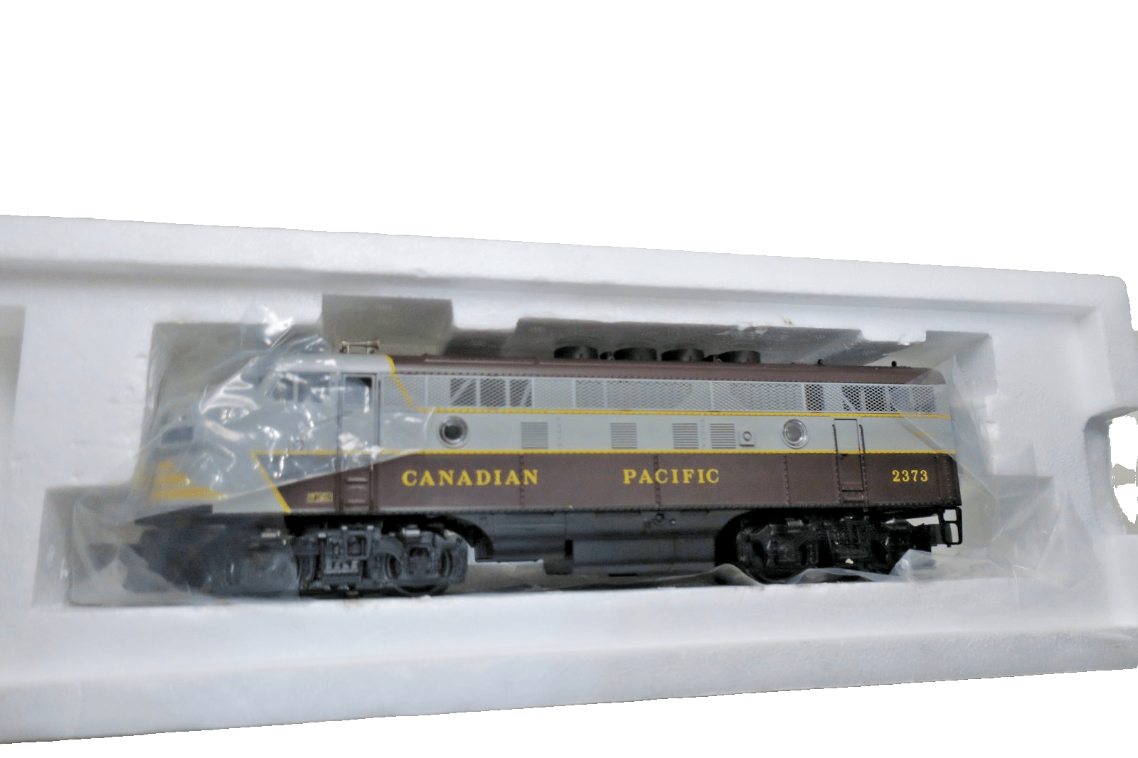 MTH Premier 20 - 8000 Canadian Pacific F - 3 ABA diesel locomotive set in Box - WISE GUYS HOBBIES LLC