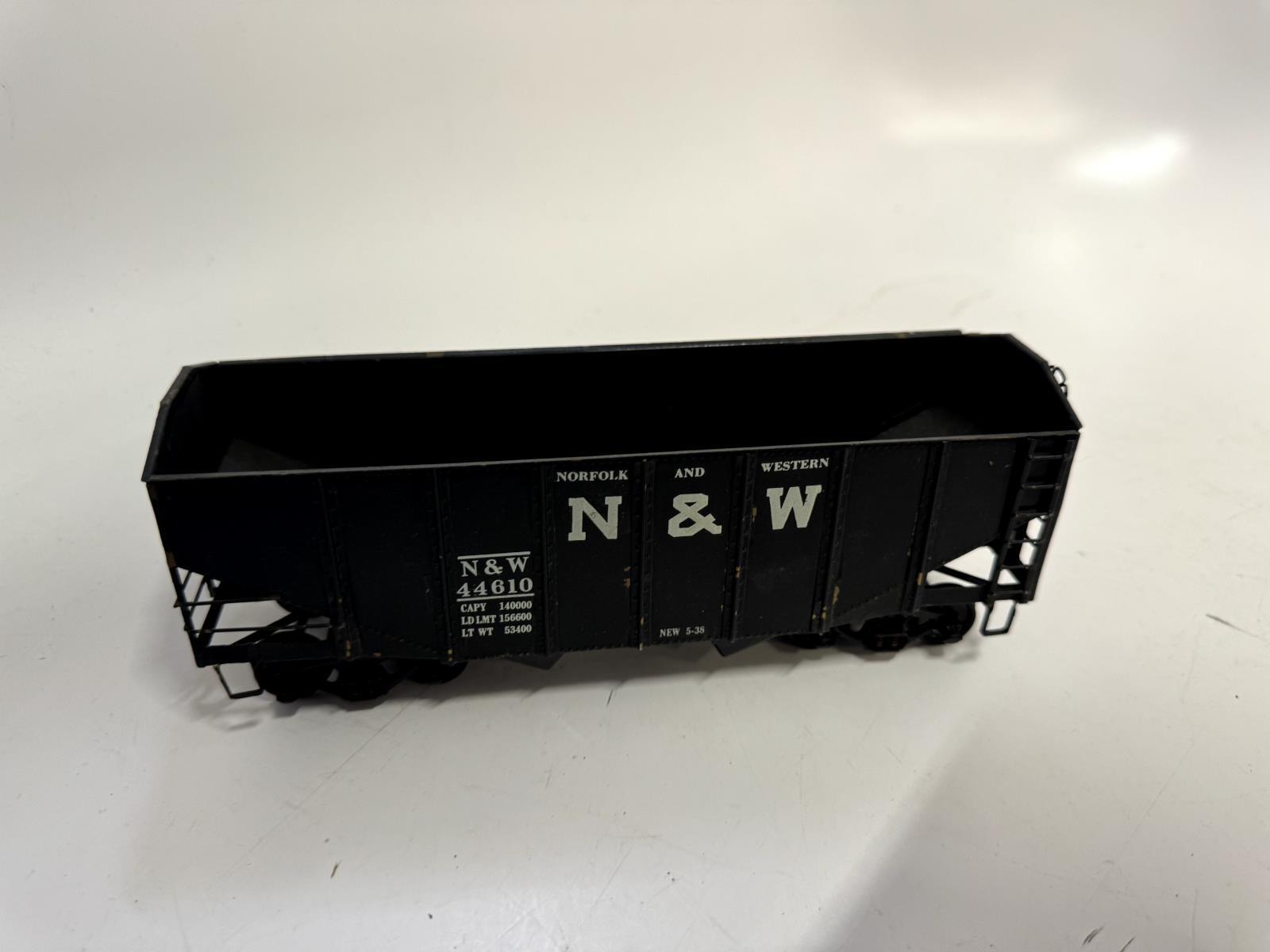US HOBBIES KTM O SCALE 2R 2 BAY FISH BELLY NORFOLK & WESTERN COAL HOPPER - WISE GUYS HOBBIES LLC