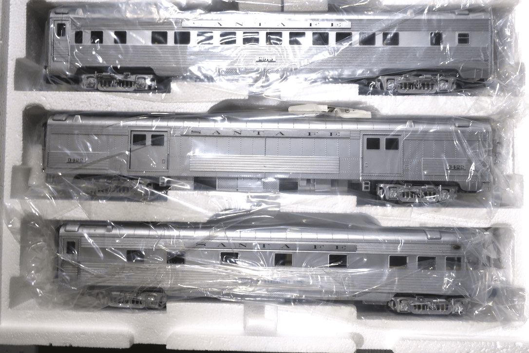 MTH 20-65066 O Santa Fe Premier 70' Streamlined Passenger Car Set (Set of 5) - WISE GUYS HOBBIES LLC