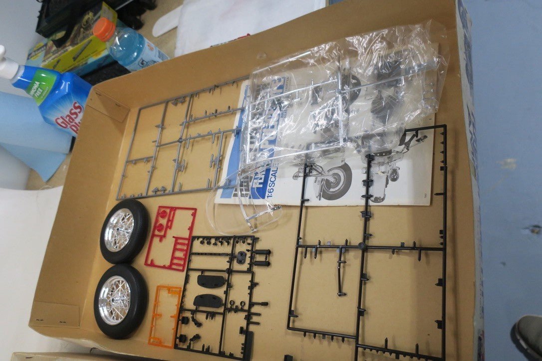 Tamiya 1/6 Scale Harley Davidson FLH1200 Police Type Plastic Model Kit - WISE GUYS HOBBIES LLC