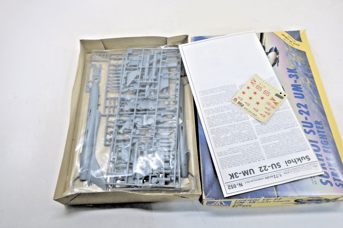 Italeri 1/72 Sukhoi Su-22 UM-3K Strike Fighter Model Kit 052 - WISE GUYS HOBBIES LLC