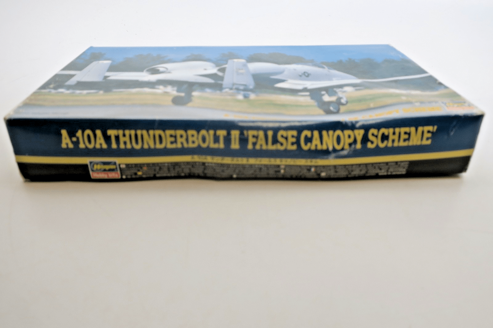 Hasegawa 1/72 A - 10A Thunderbolt II False Canopy Scheme Model Kit BOX DAMAGE - WISE GUYS HOBBIES LLC