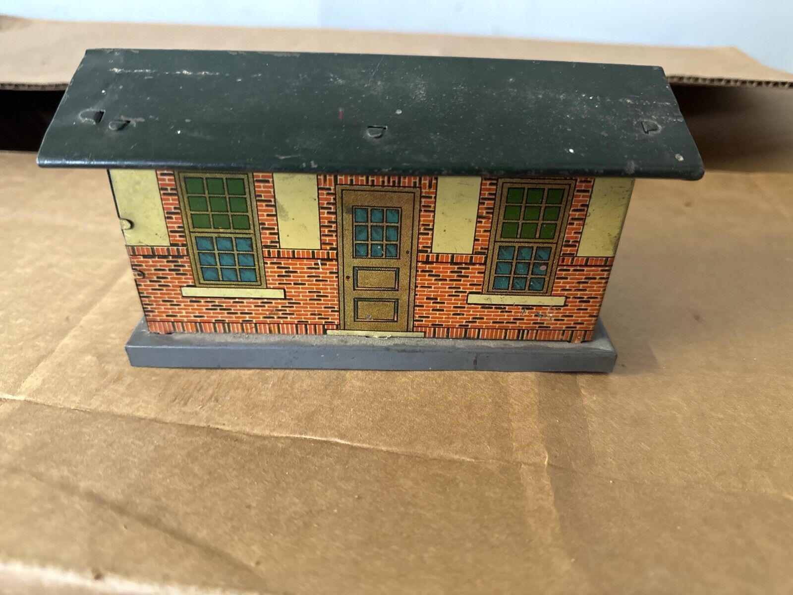 AMERICAN FLYER 90 TIN LITHO STATION HOUSE EARLY PREWAR - WISE GUYS HOBBIES LLC