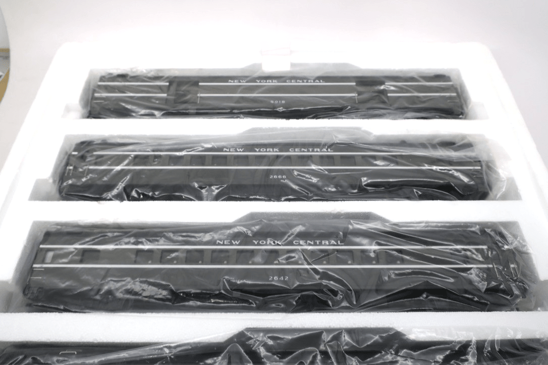 MTH 20-6516 O Gauge New York Central 70' Streamlined Passenger Car Set - WISE GUYS HOBBIES LLC