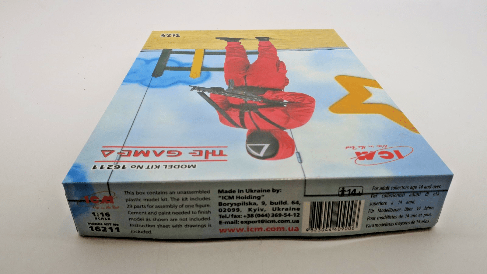 ICM Squid Games 1/16 The Game Triangle Model Kit 16211 - WISE GUYS HOBBIES LLC