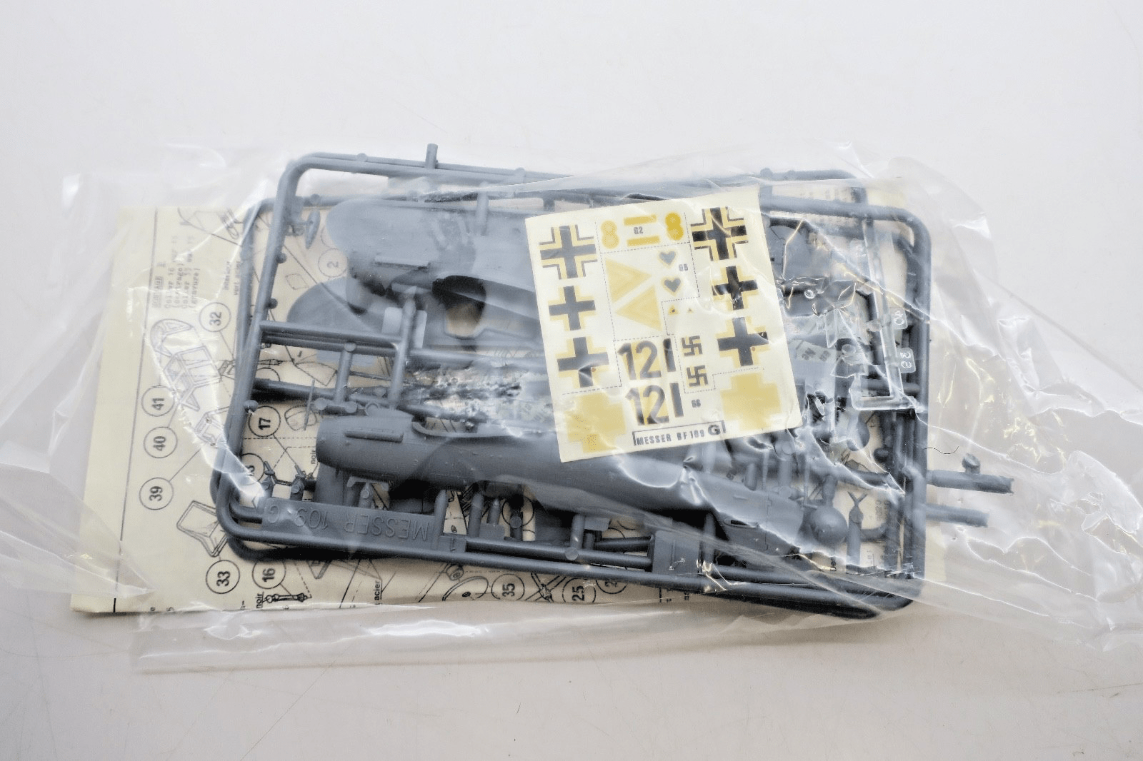 Heller 1/72 Messerschmitt BF - 109 G Model Kit 076 - WISE GUYS HOBBIES LLC