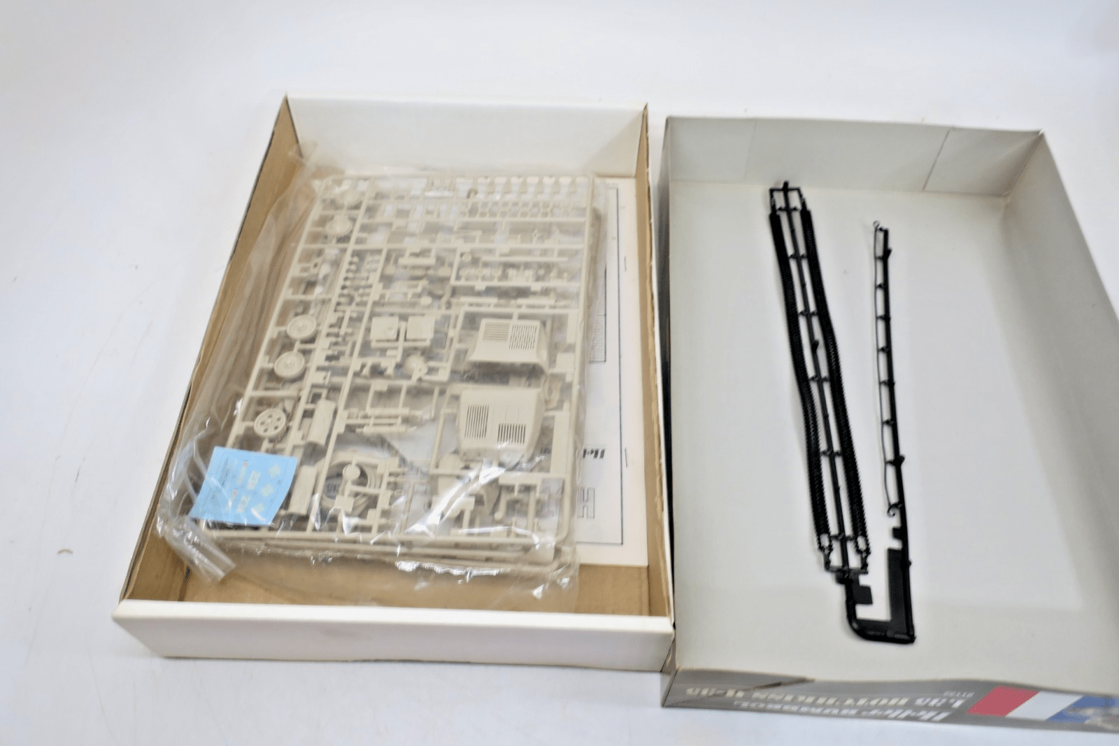 Heller 1/35 Hotchkiss H - 35 Model Kit 81132 - WISE GUYS HOBBIES LLC