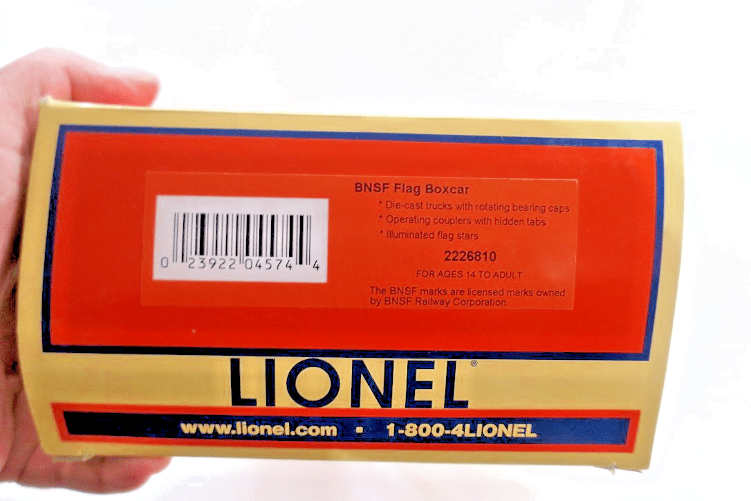 LIONEL BNSF ILLUMINATED Flag Boxcar 25 O GAUGE 2226810 25th Anniversary NEW - WISE GUYS HOBBIES LLC