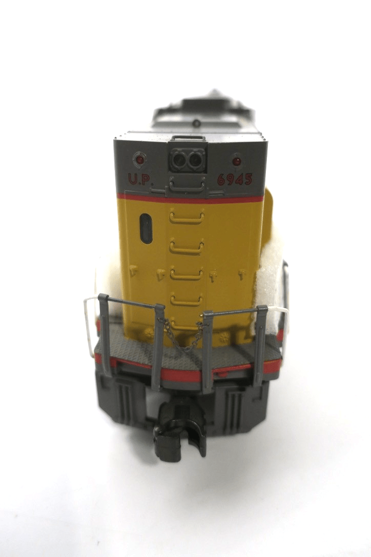 MTH 20-2432-1 Union Pacific DD40AX Diesel Locomotive 6945 with PS2 - WISE GUYS HOBBIES LLC
