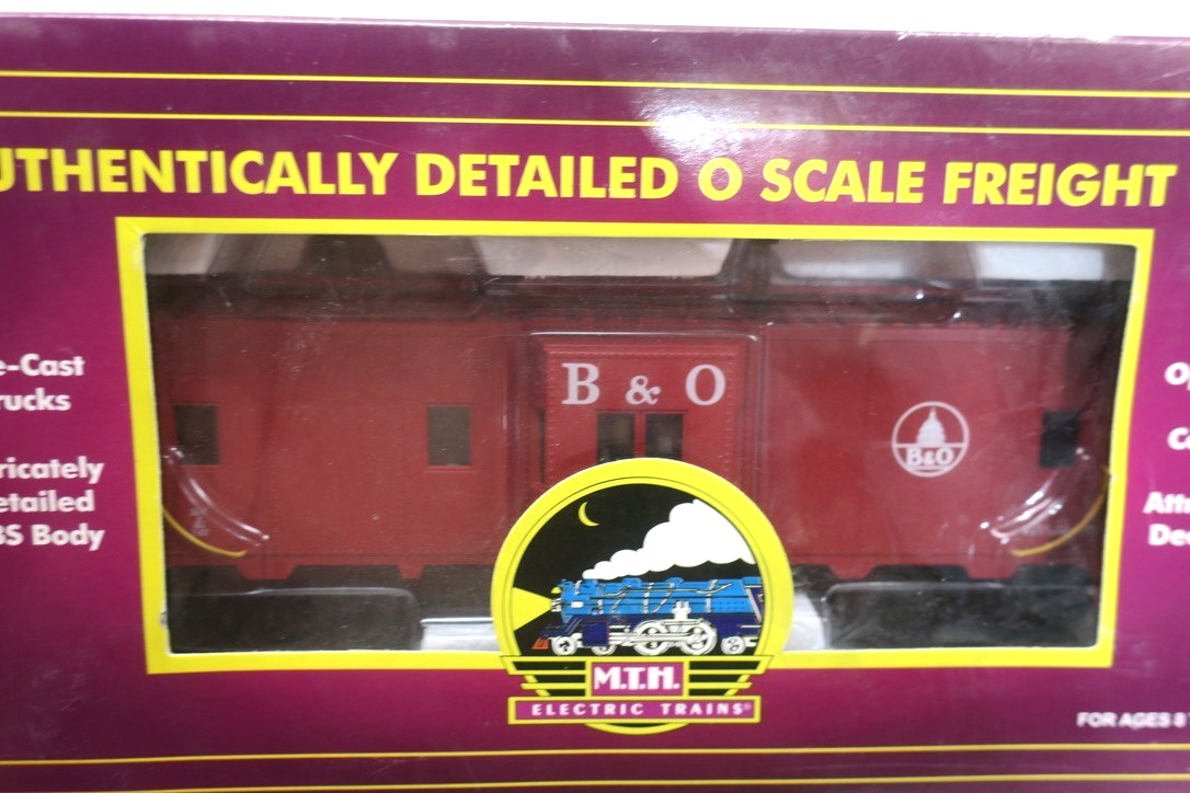 MTH 20-90026 F Baltimore & Ohio Bay Window Caboose - WISE GUYS HOBBIES LLC