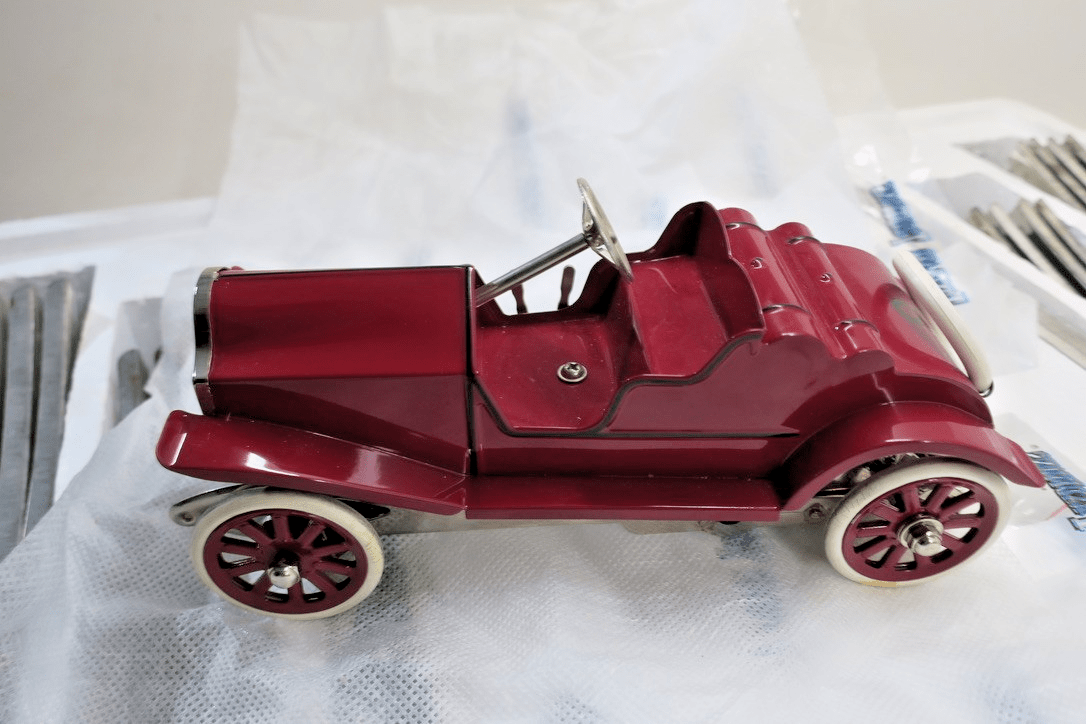 MTH 11-90043 No.85 Tinplate Race Car Set with Box 2009 - WISE GUYS HOBBIES LLC