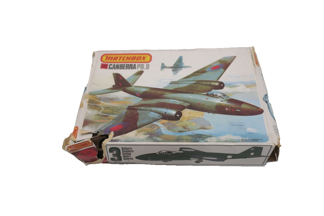 Vintage 1983 Matchbox 1/72 BAC Canberra PR.9 Plastic Model Kit PK - 408 - WISE GUYS HOBBIES LLC