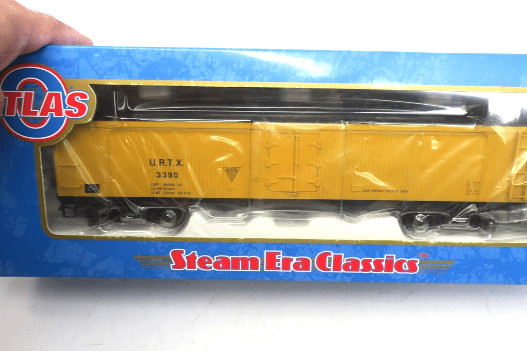 Atlas "O" 55' 9" Steel Reefer Car U.R.T.X 2 Rail 3390 - WISE GUYS HOBBIES LLC