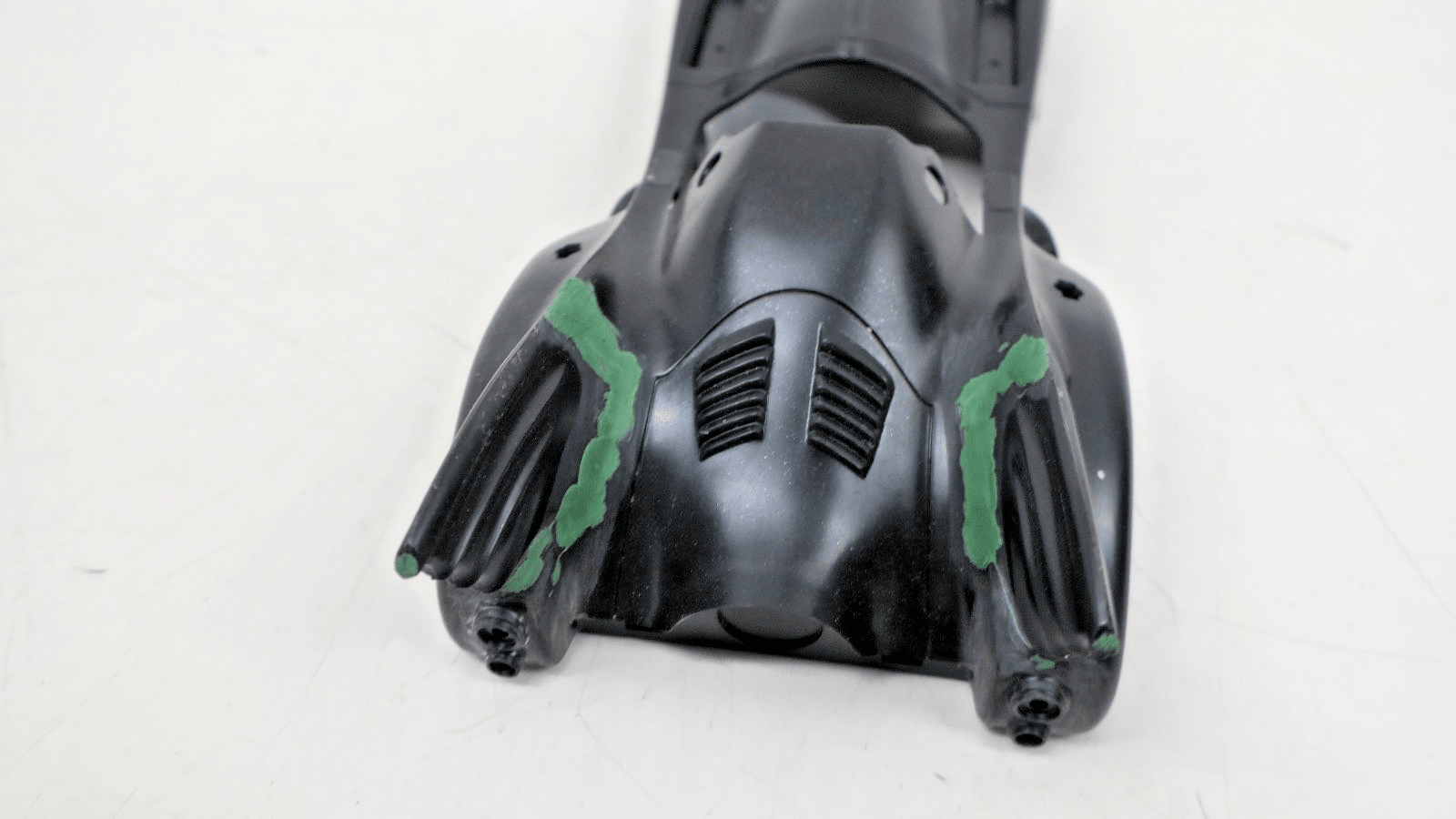 AMT 1/25 6877 Batman Batmobile Model Kit STARTED - WISE GUYS HOBBIES LLC