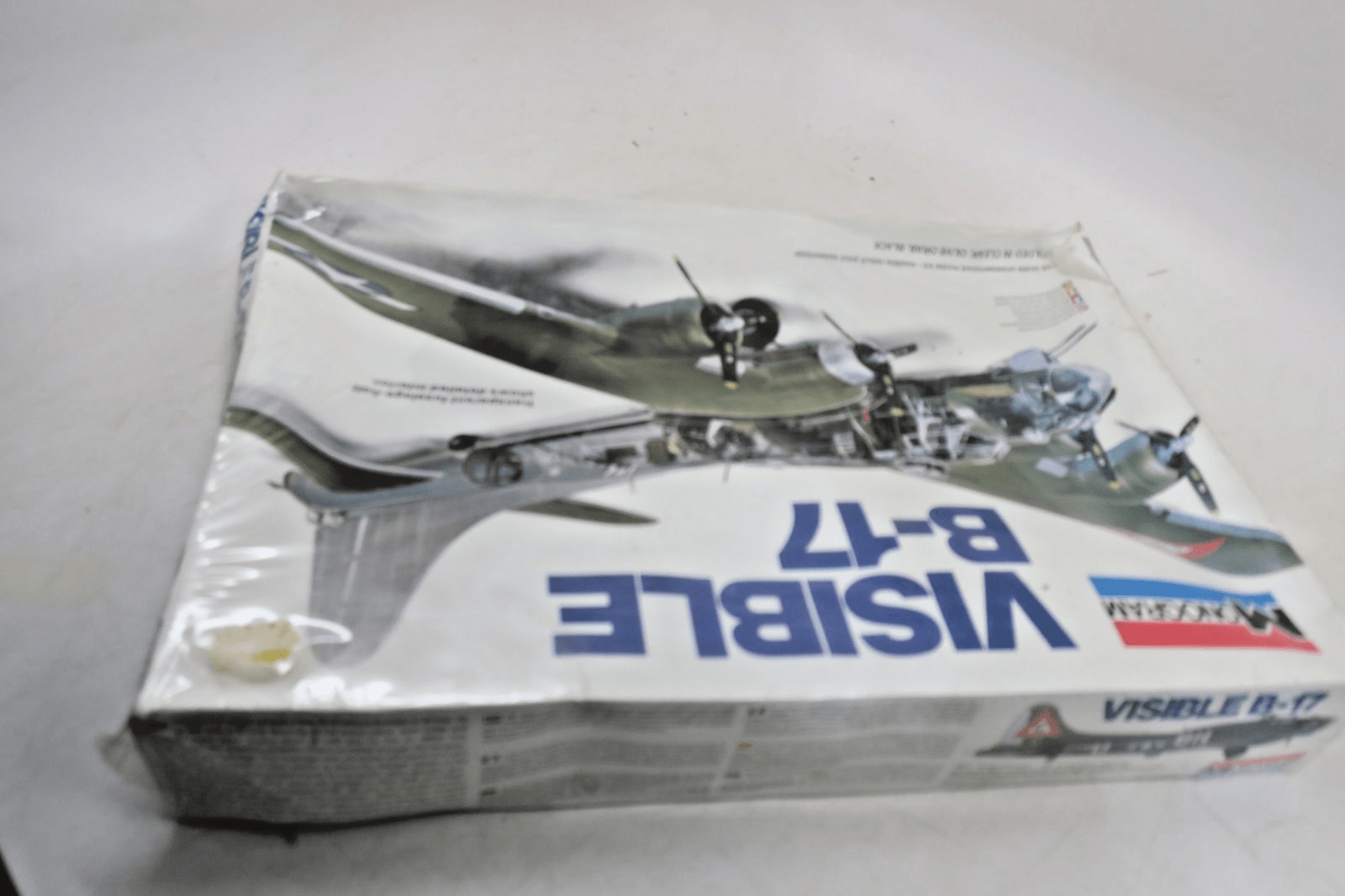 Visible B - 17 Monogram 1:48 Plastic Aircraft Model Kit 5620 Dent Box Sealed - WISE GUYS HOBBIES LLC