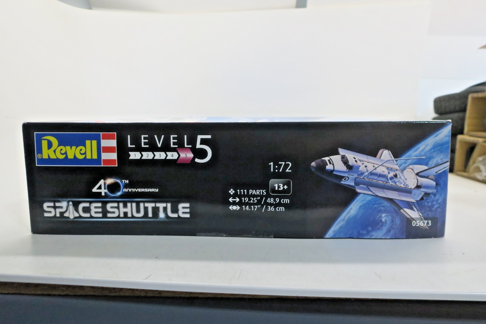 Revell 1/72 40th Anniversary Space Shuttle Plastic Model Kit #05673