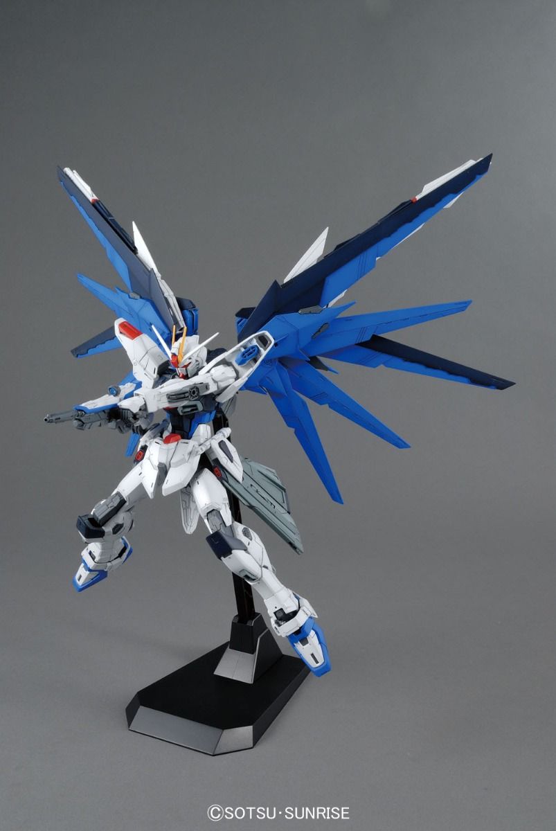 MG 1/100 Freedom Gundam Ver 2.0 Model Kit - WISE GUYS HOBBIES LLC