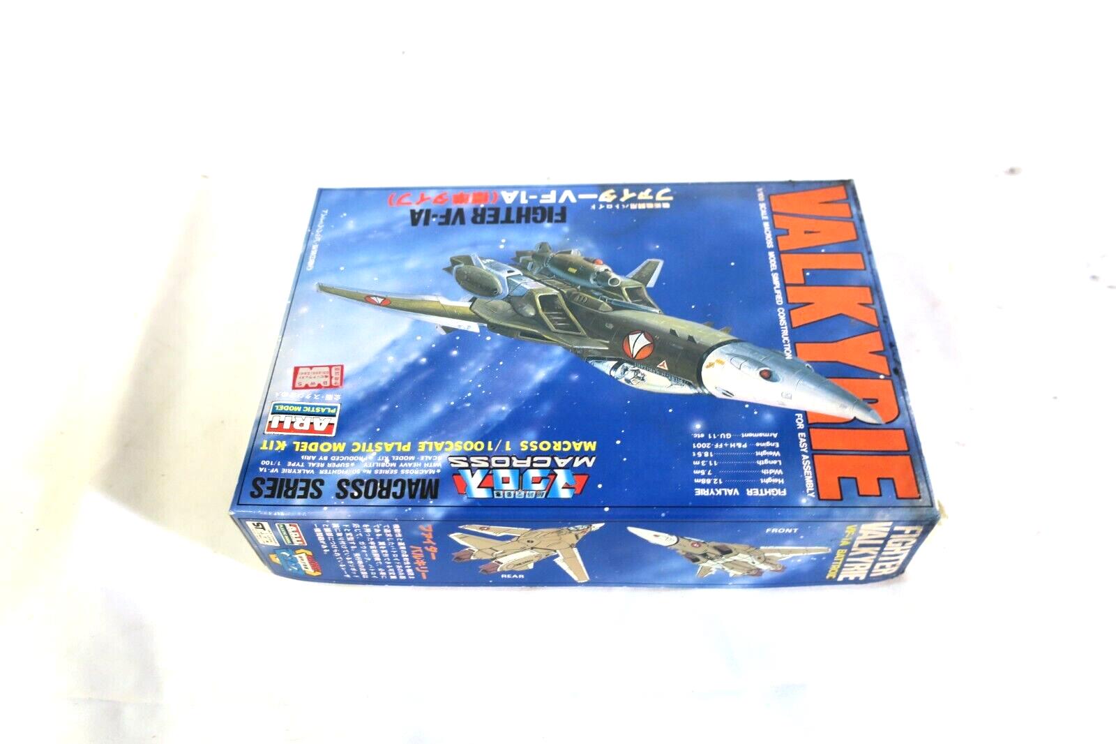 Arii Macross 1/100 Fighter Valkyrie VF-1A Model Kit - WISE GUYS HOBBIES LLC