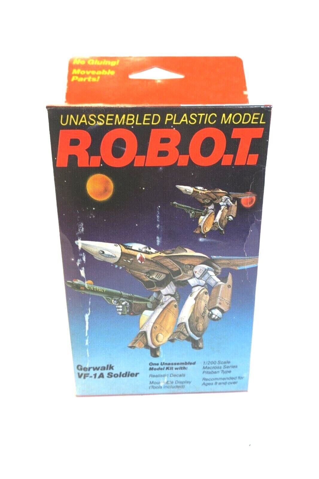 Testors Gerwalk VF-1A Soldier 1/200 Model Kit 0014 - WISE GUYS HOBBIES LLC