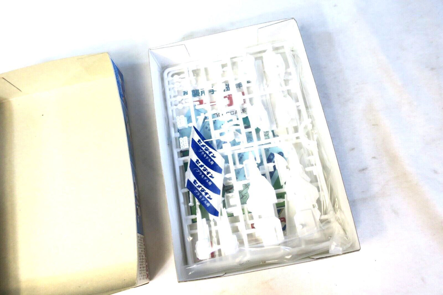 Bandai Z Gundam Series No. 24 Assault Space Cruiser Ahgama 1/2200 Model Kit A13