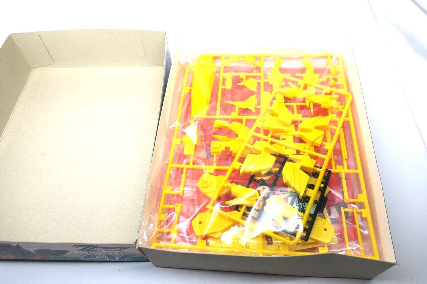 Bandai ZZ Gundam 0088-1/144 Neo Zeon Mobile Suit AMX-107 Bawoo model kit B3