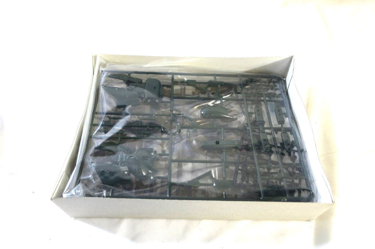 Bandai Gabthley RxX-110 1/144 Scale Model Kit 0505186-700 C10