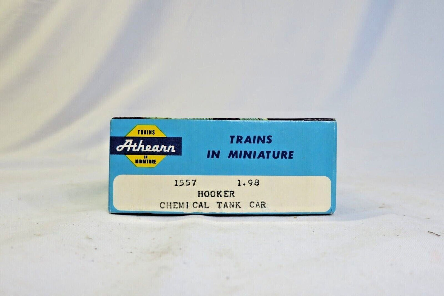 HO ATHEARN #1557 -- KIT -- HOOKER -- CHEMICALS & PLASTICS -- TANK CAR #56659