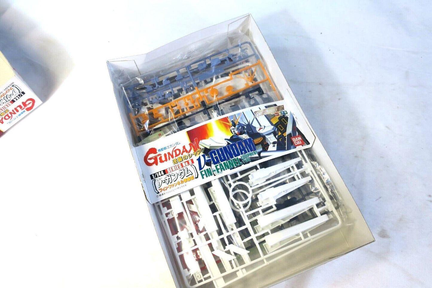 Bandai RX-93 Nu Gundam Fin-Funnel Equipment Type Mobile Suit 1/144 Model Kit A2