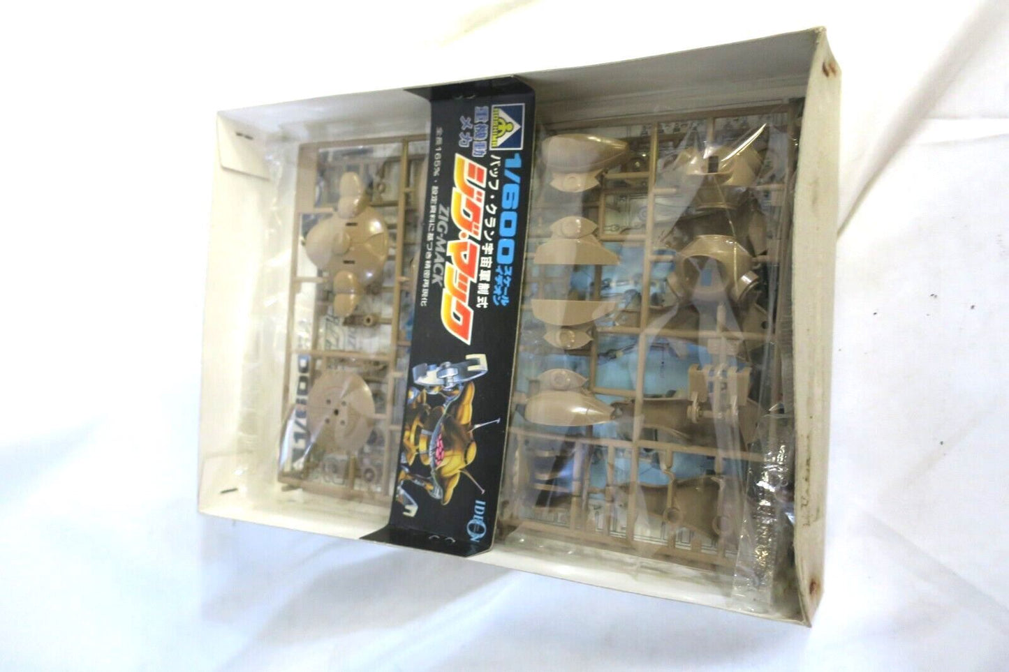 Aoshima VINTAGE 1981 Ideon Zig Mack Plastic Model Kit Robot 1/600 Model Kit E4