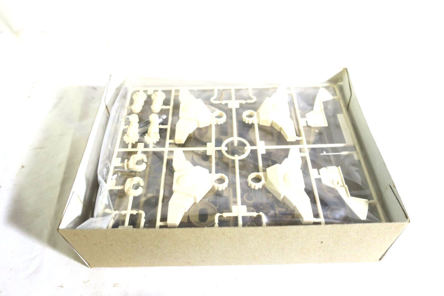 BANDAI Combat Mecha Xabungle 1/144 WM DUGGER Type Model Kit  (C3)