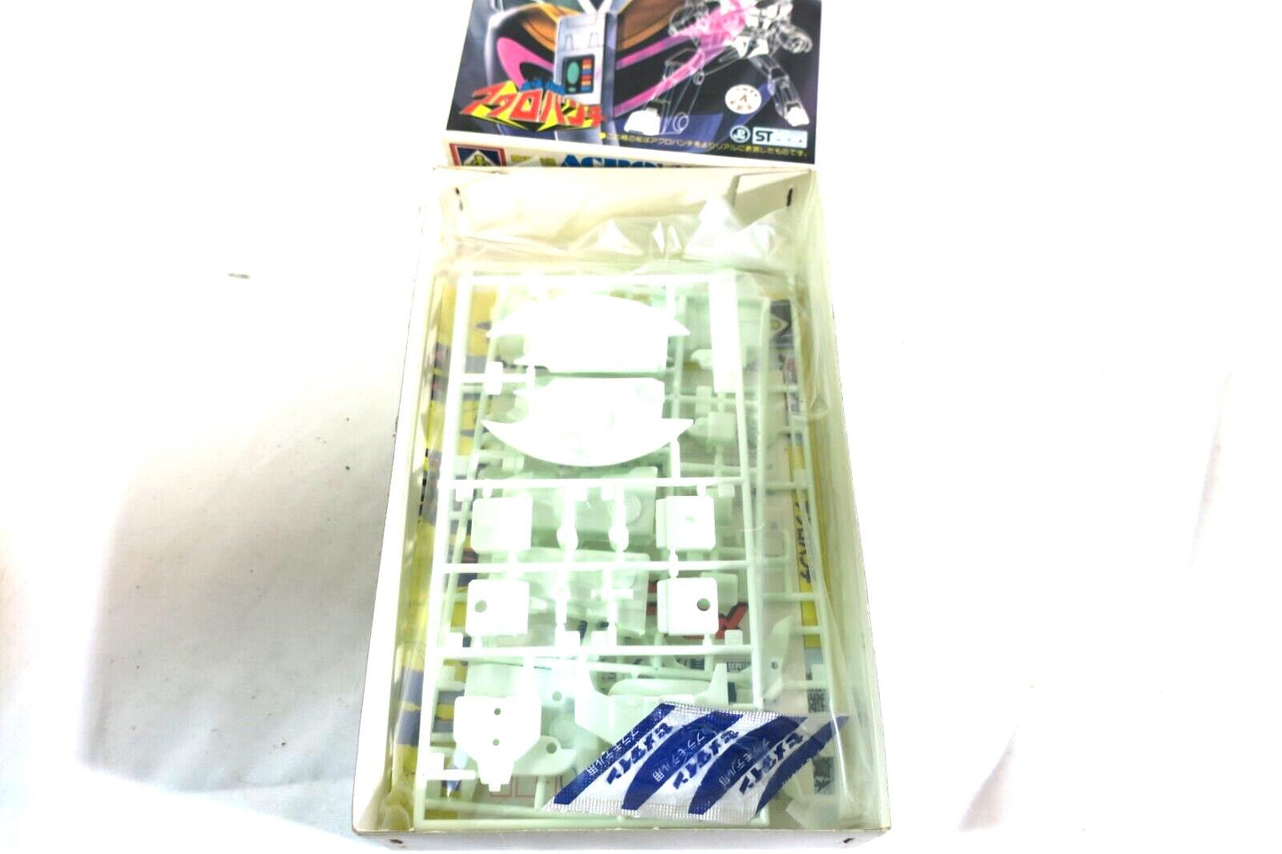 Vintage Aoshima Acrobunch 1/144 Acrobunch Model Kit (E18)