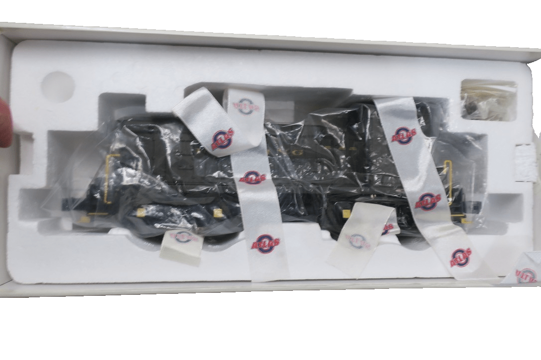 ATLAS O EMD SW900M DIESEL LOCOMOTIVE 6113 - 1 READING - 10 3 RAIL - WISE GUYS HOBBIES LLC