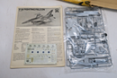Testors Italeri 1/72 F-16 Fighting Falcon Plastic Model Kit