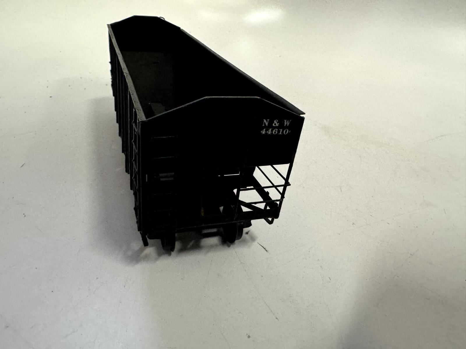 US HOBBIES KTM O SCALE 2R 2 BAY FISH BELLY NORFOLK & WESTERN COAL HOPPER - WISE GUYS HOBBIES LLC