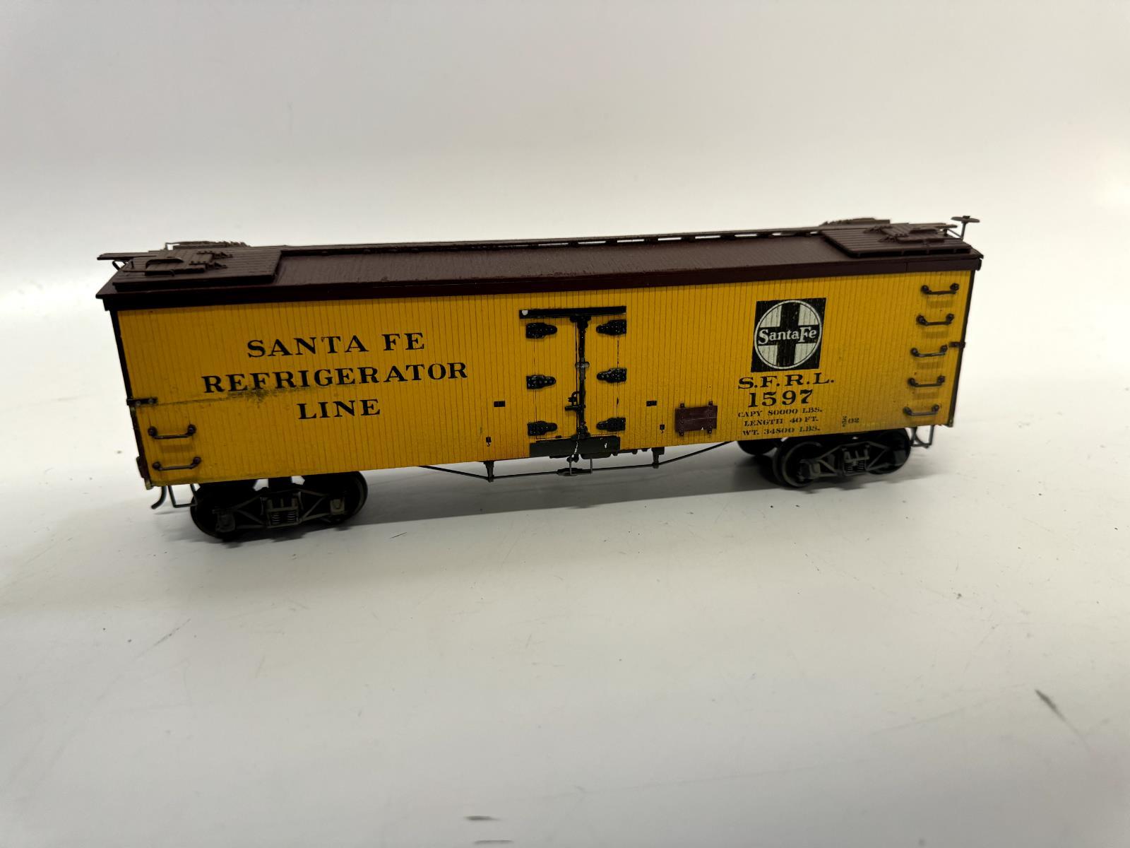 CUSTOM BUILT O SCALE 2R SANTA FE REEFER BOXCAR DETAILED WOODSIDE - WISE GUYS HOBBIES LLC