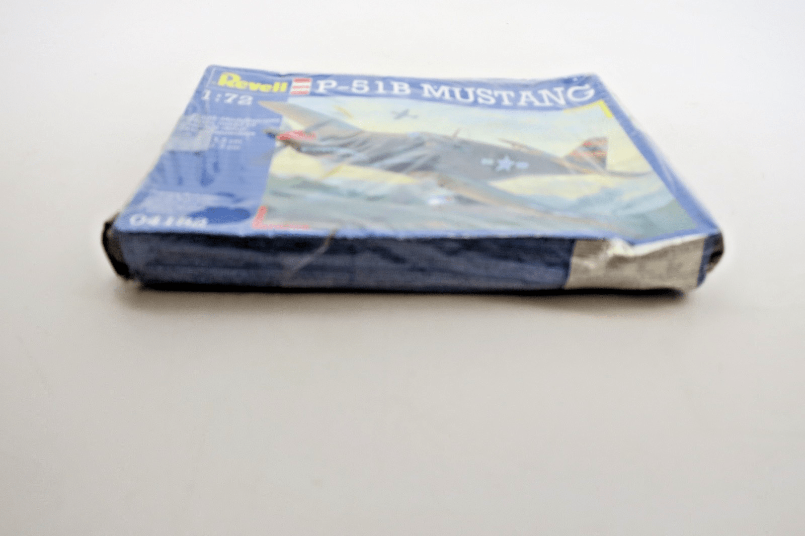 Revell 1/72 P - 51B Mustang Model Kit 04182 DAMAGED BOX - WISE GUYS HOBBIES LLC