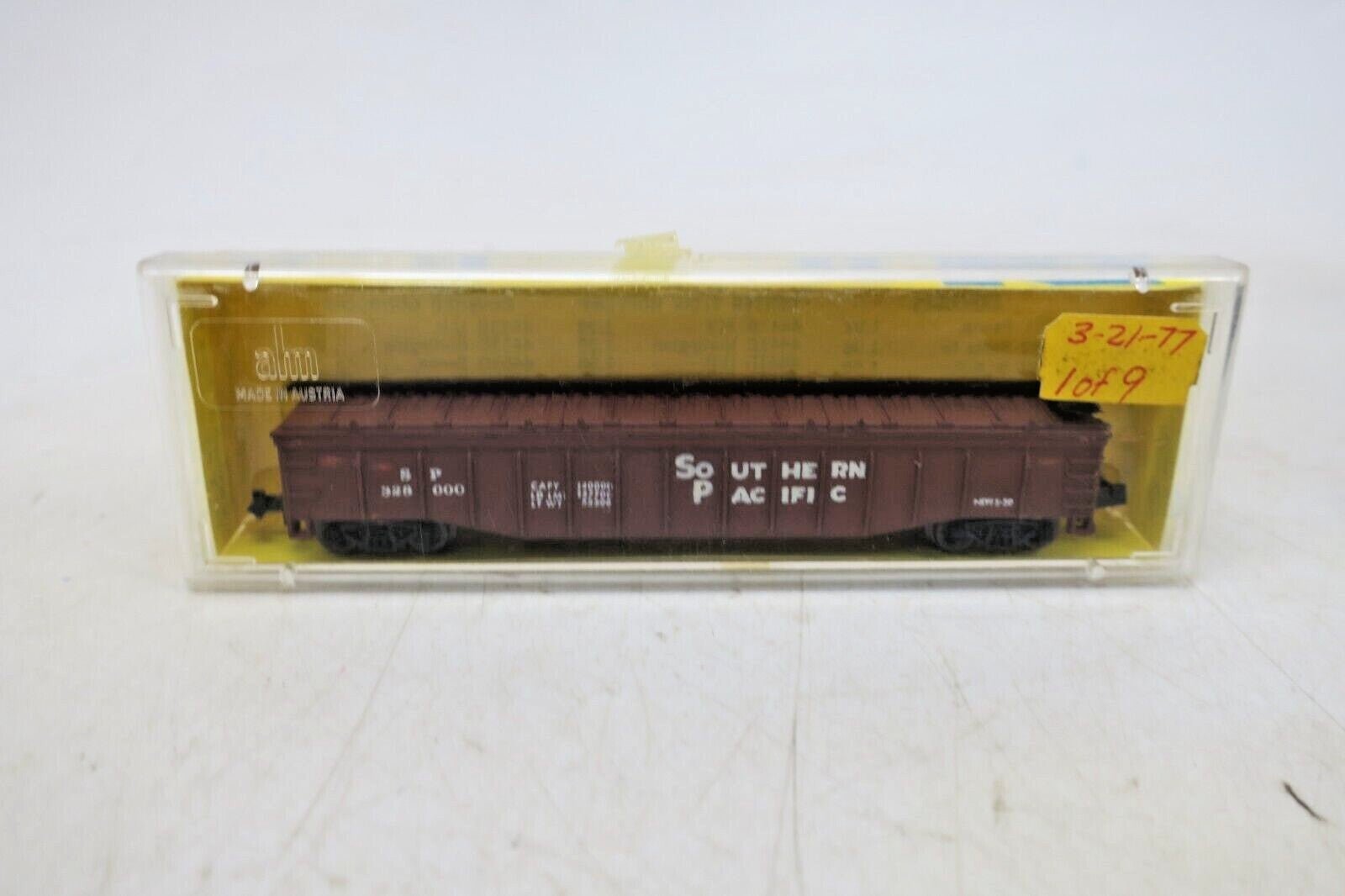 N SCALE COVERED GONDOLA SP SOUTHERN PACIFIC AHM 4453G MINITRAINS IN BOX - WISE GUYS HOBBIES LLC